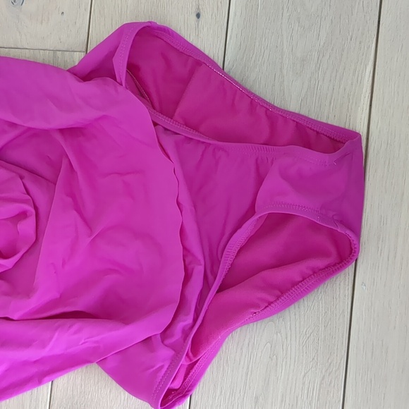 Small Bar III Pink Swimsuit One Piece Bathing Suit Beach Pool Vacation - Picture 14 of 15